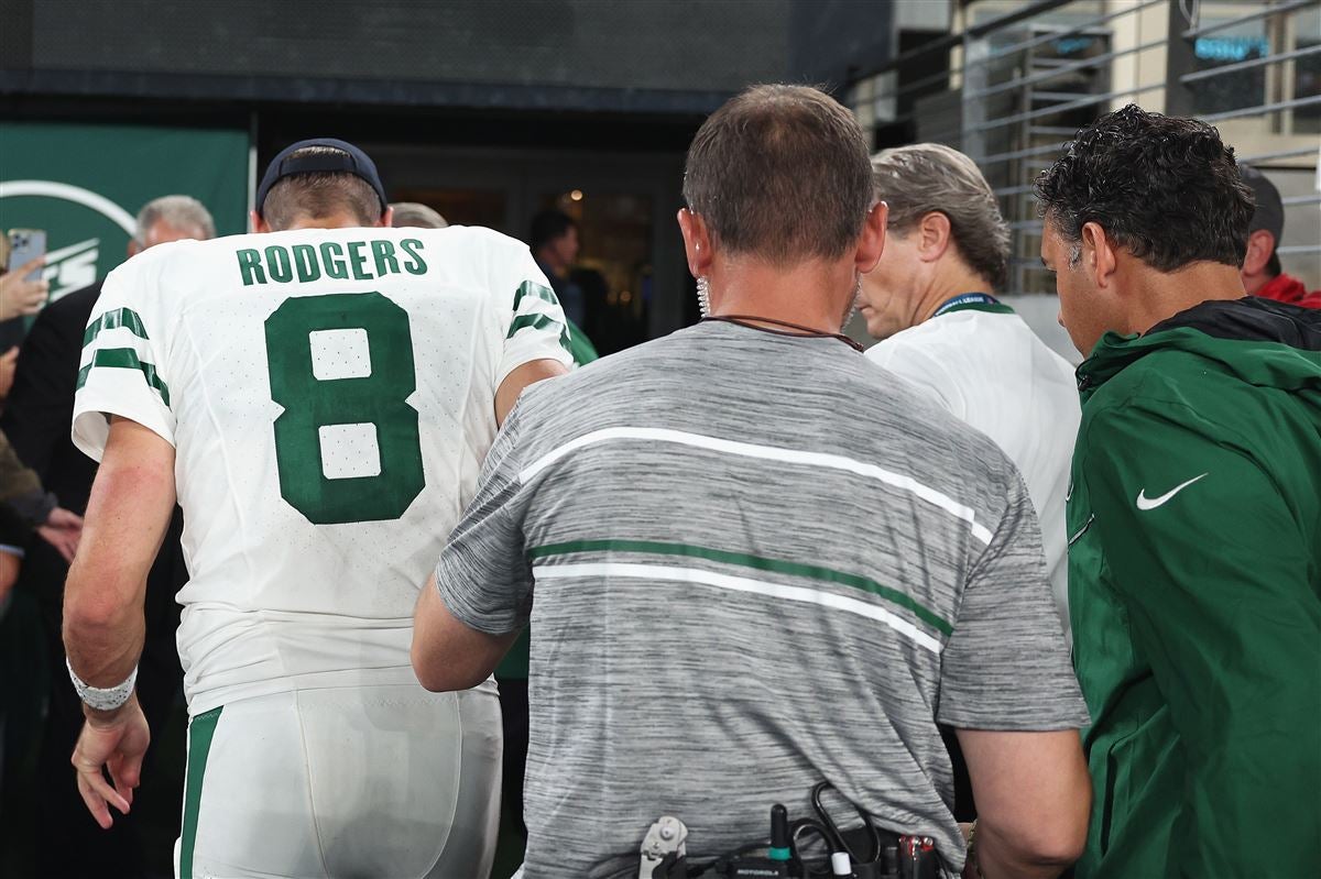 Rodgers injured on Monday night football just three snaps into