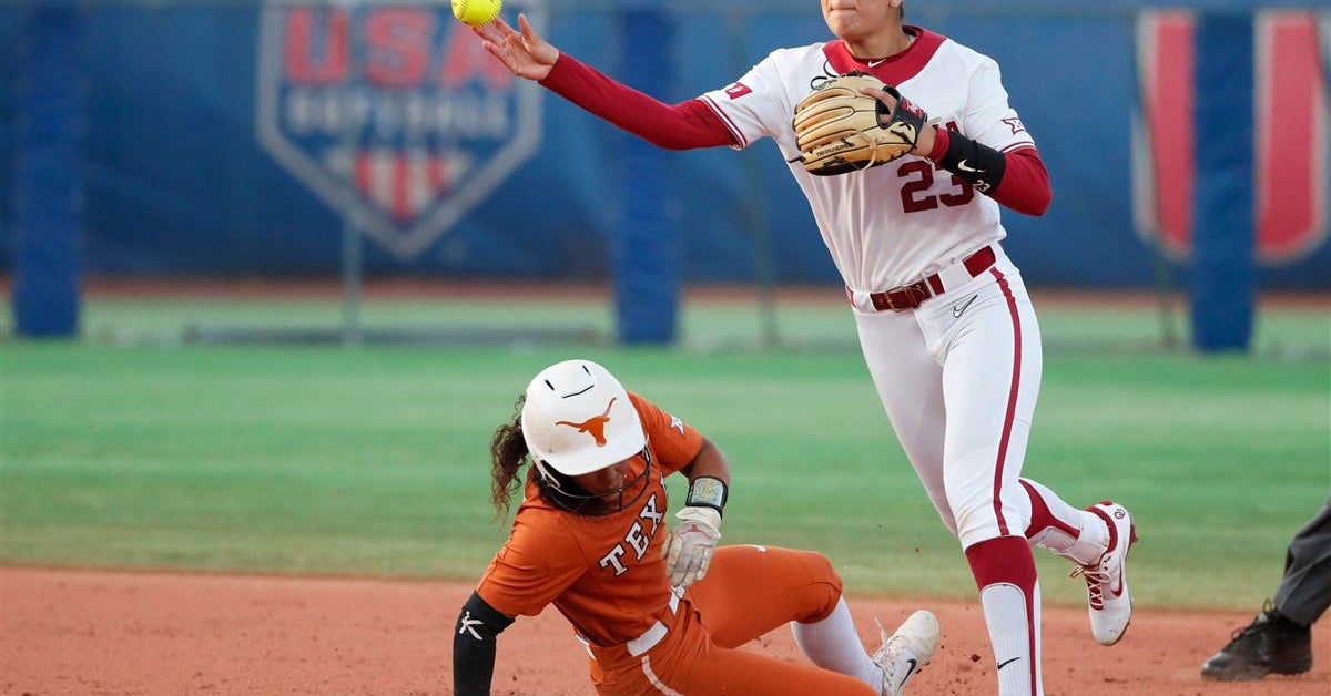 OU softball: Sooners explode offensively in Game 3, complete sweep of Texas