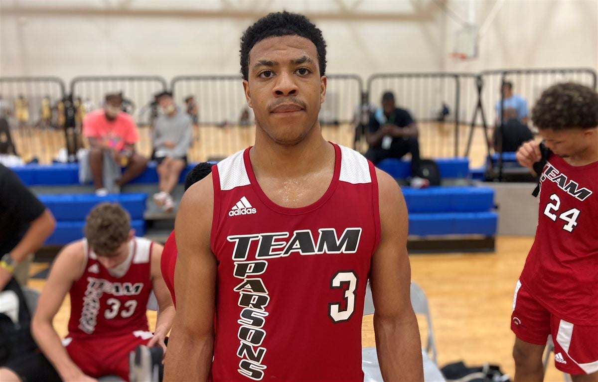 Three-star guard Darius Johnson discusses three finalists