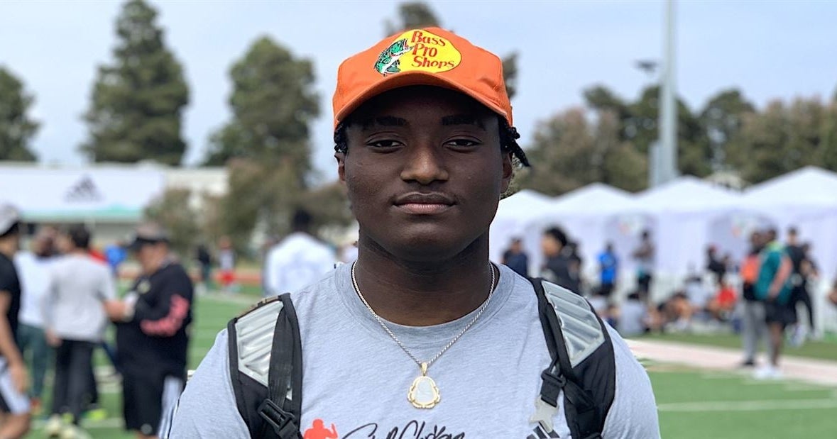 Texas A&M is latest offer for '24 power back Cameron Jones
