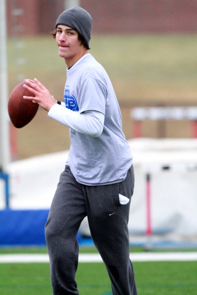 Brady Davis, New Hope, Pro-Style Quarterback