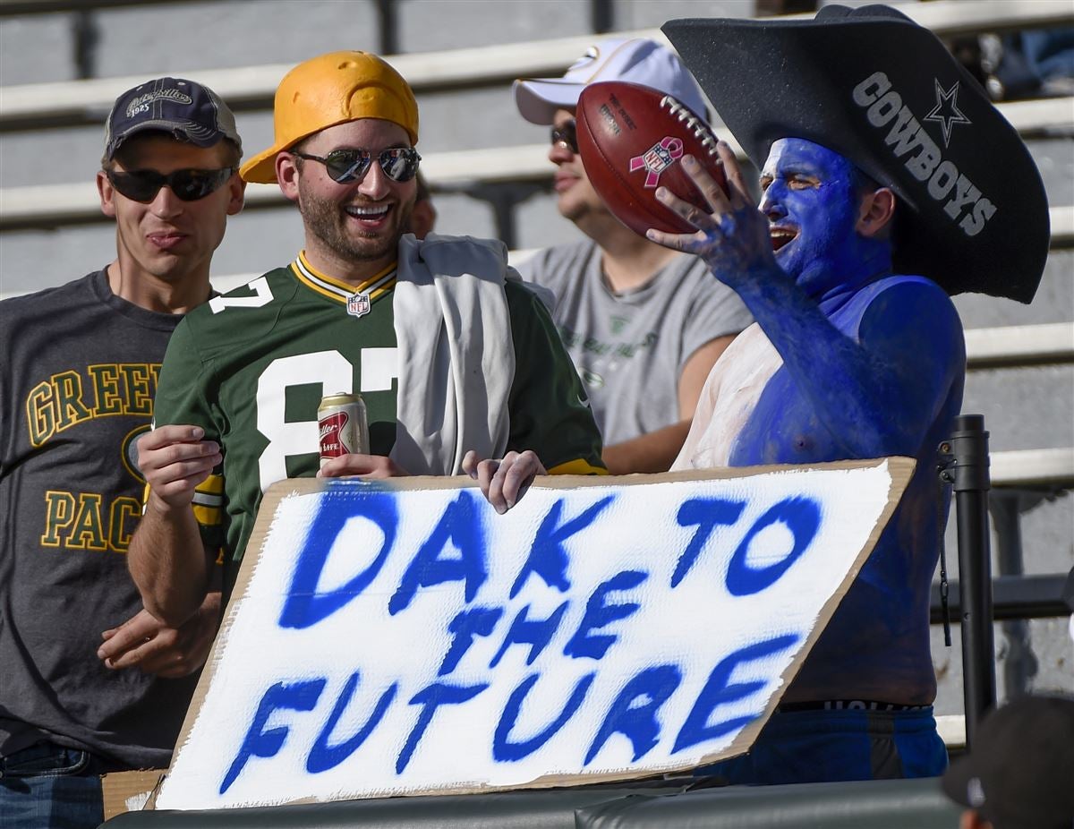 Ex-Packer Fans Willingly Burn Their Team Gear: Watch