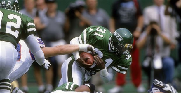 New York Jets receiver Keyshawn Johnson comes down with the ball News  Photo - Getty Images