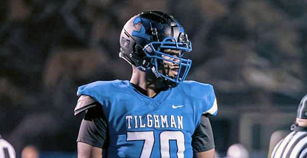 Top247 OL Jarvis Strickland has an offer from Indiana