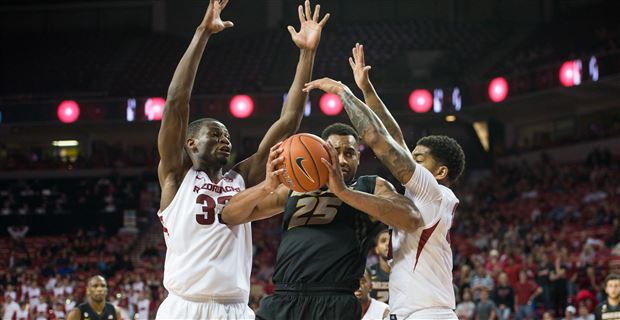 Mizzou Hoops Blown Out At Arkansas