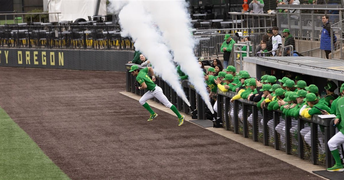 Live Updates: Oregon baseball takes on Nebraska in Big Ten Tournament with semifinals on the line