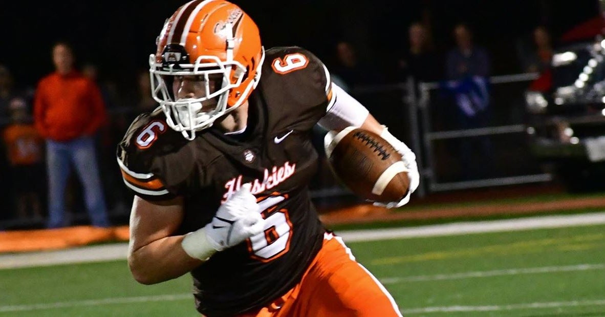 In the film room: 2025 TE Logan Farrell