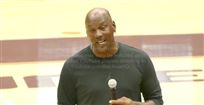 Image result for Michael Jordan calls Kawhi Leonard 'best two-way player' in NBA