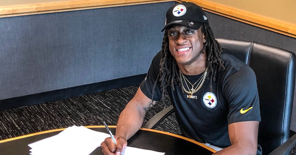 Terrell Edmunds reacts to signing his rookie contract