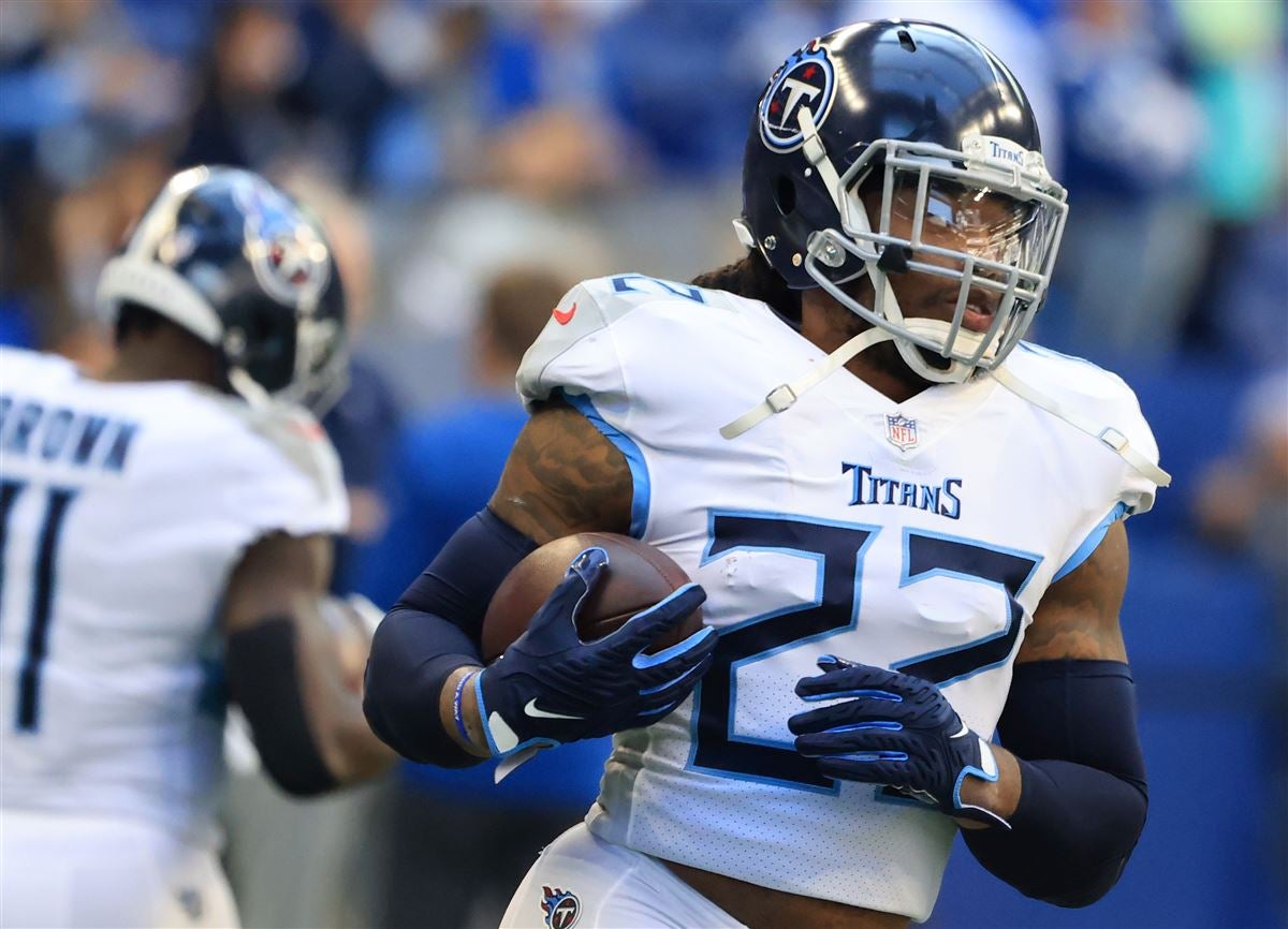 Tennessee Titans running back Jeremy McNichols runs a drill during