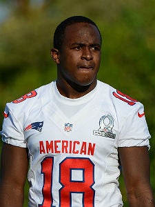 Matthew Slater of New England Patriots passionately defends