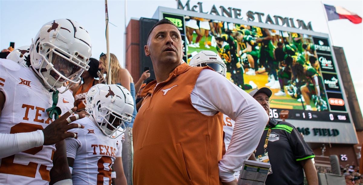 HQ Spotlight: The Longhorns' Quarterback Battle You Don't Want to Miss