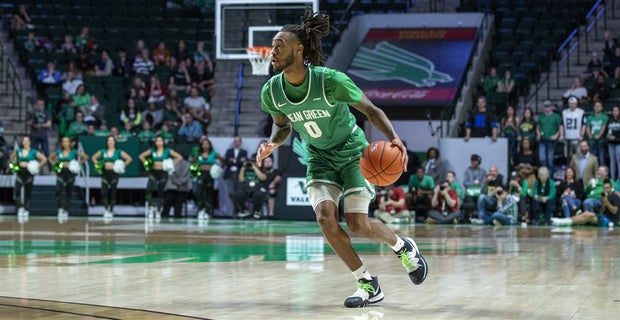Get James Reese Basketball Background