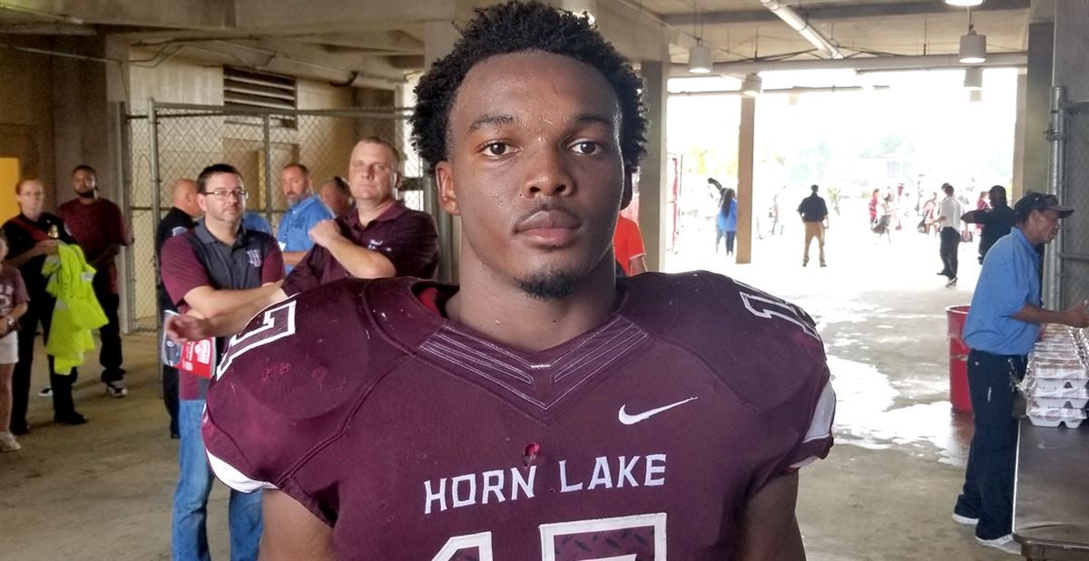 BREAKING: Nation's No. 1 ILB Nakobe Dean has made his college decision