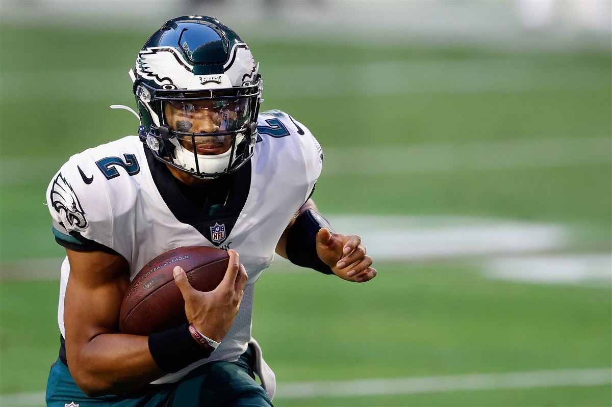 Jalen Hurts, Eagles continue to roll at 12-1 as best in NFL