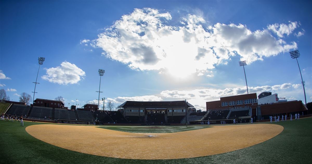 Wake Forest Baseball adds 3, loses Maronpot to the 2019 roster