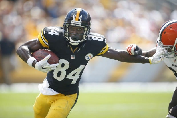 Steelers Literally Sent Raiders Antonio Brown's Old Helmet at His