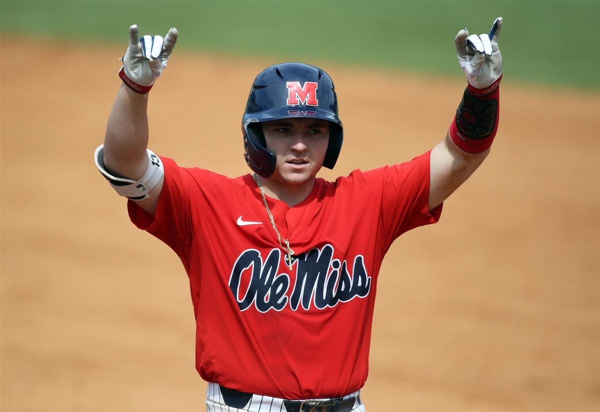 Dunhurst Likes What He Sees As Ole Miss Resumes Fall Ball 