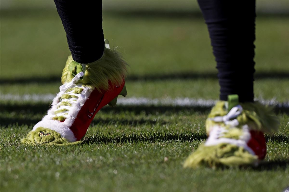 spongebob and patrick football cleats