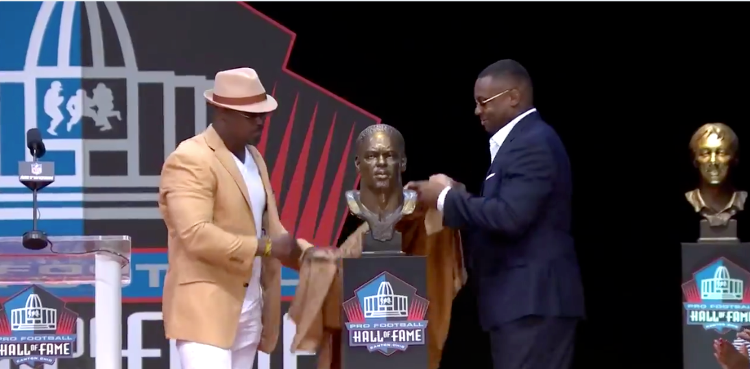 Brian Dawkins Gives Emotional Hall Of Fame Speech