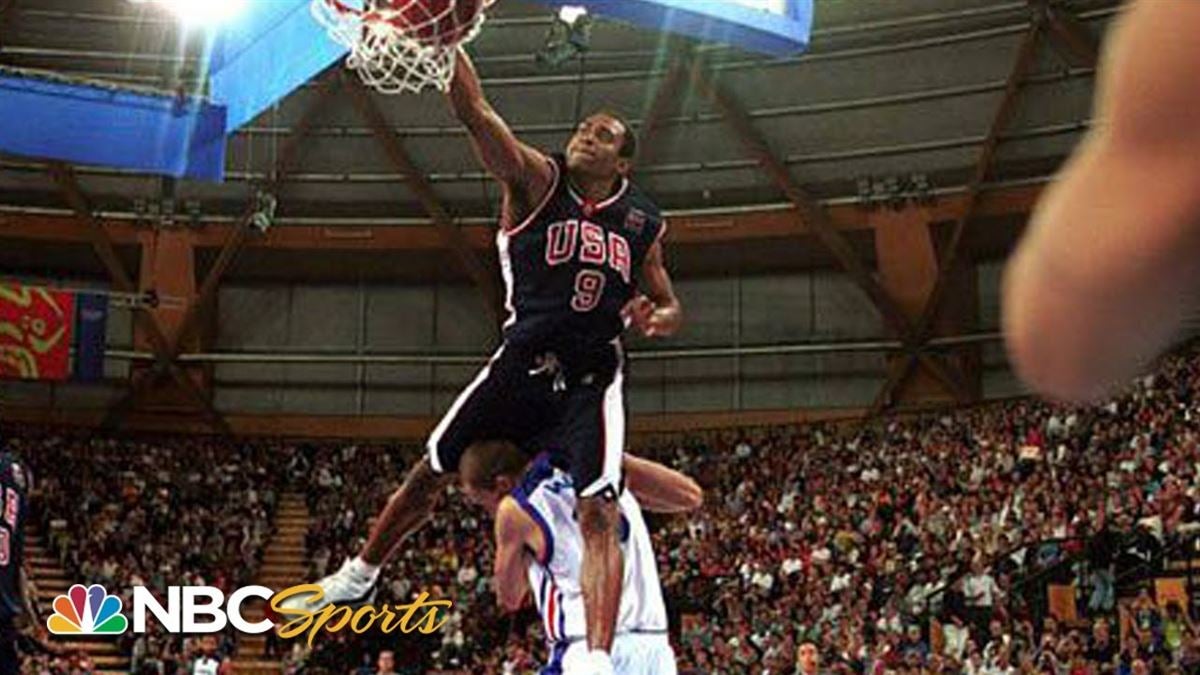 Vince Carter, Who Dunked Over a 7ft 2” Center in the 2000 Olympics, Had His  First One as a 7th Grader, On a 'Double Rim' - The SportsRush