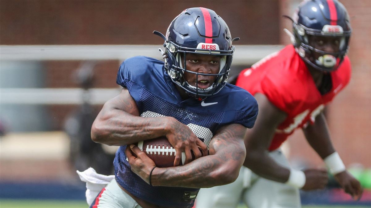 Kentrel Bullock surrounded by new swarm of competition in Ole Miss