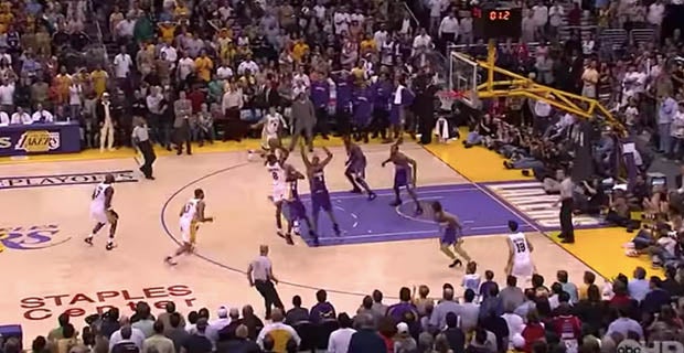 Kobe Bryant Amazing Buzzer Beater 