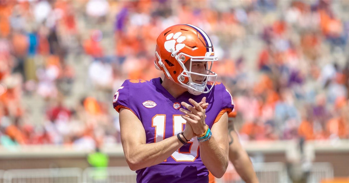 Breaking Hunter Johnson will transfer to Northwestern