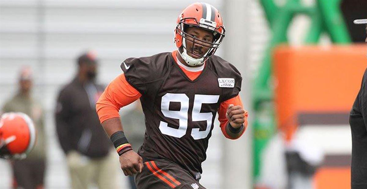 Black Men's Myles Garrett Cleveland Browns Limited 2020 Salute To Service  Jersey