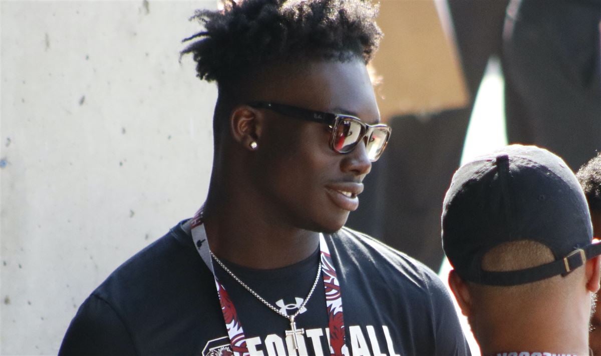 WATCH: Nyckoles Harbor signs with South Carolina - Vimarsana News