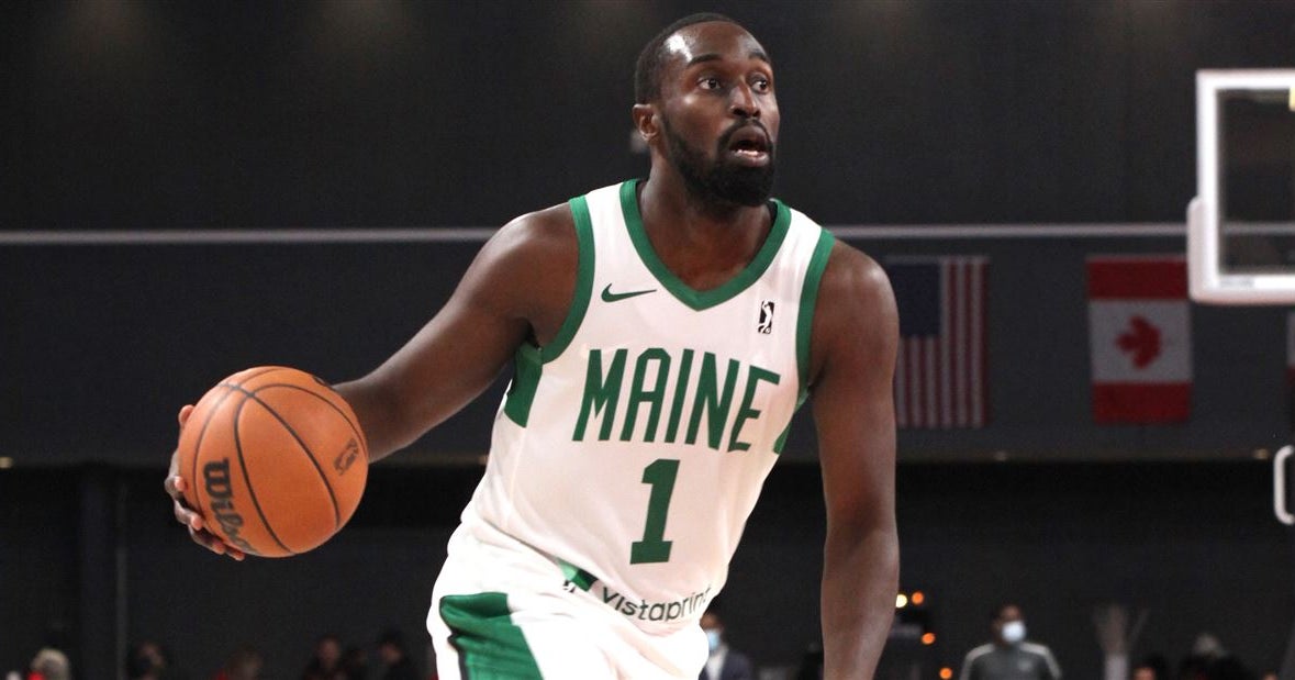 Theo Pinson Drops Season-High 30 Points in G League Win Theo Pinson Drops Season-High 30 Points in G League Win