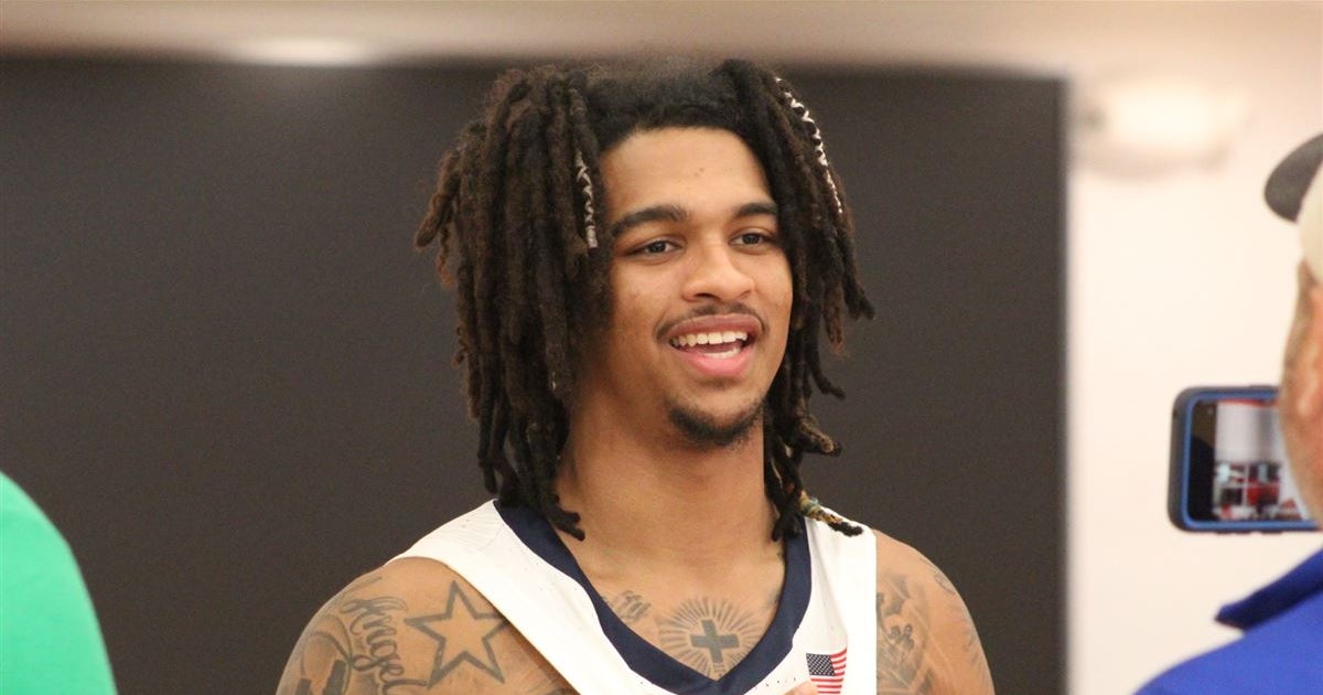 Fullyhealthy Skyy Clark ready for college debut 'He's a very gifted athlete'