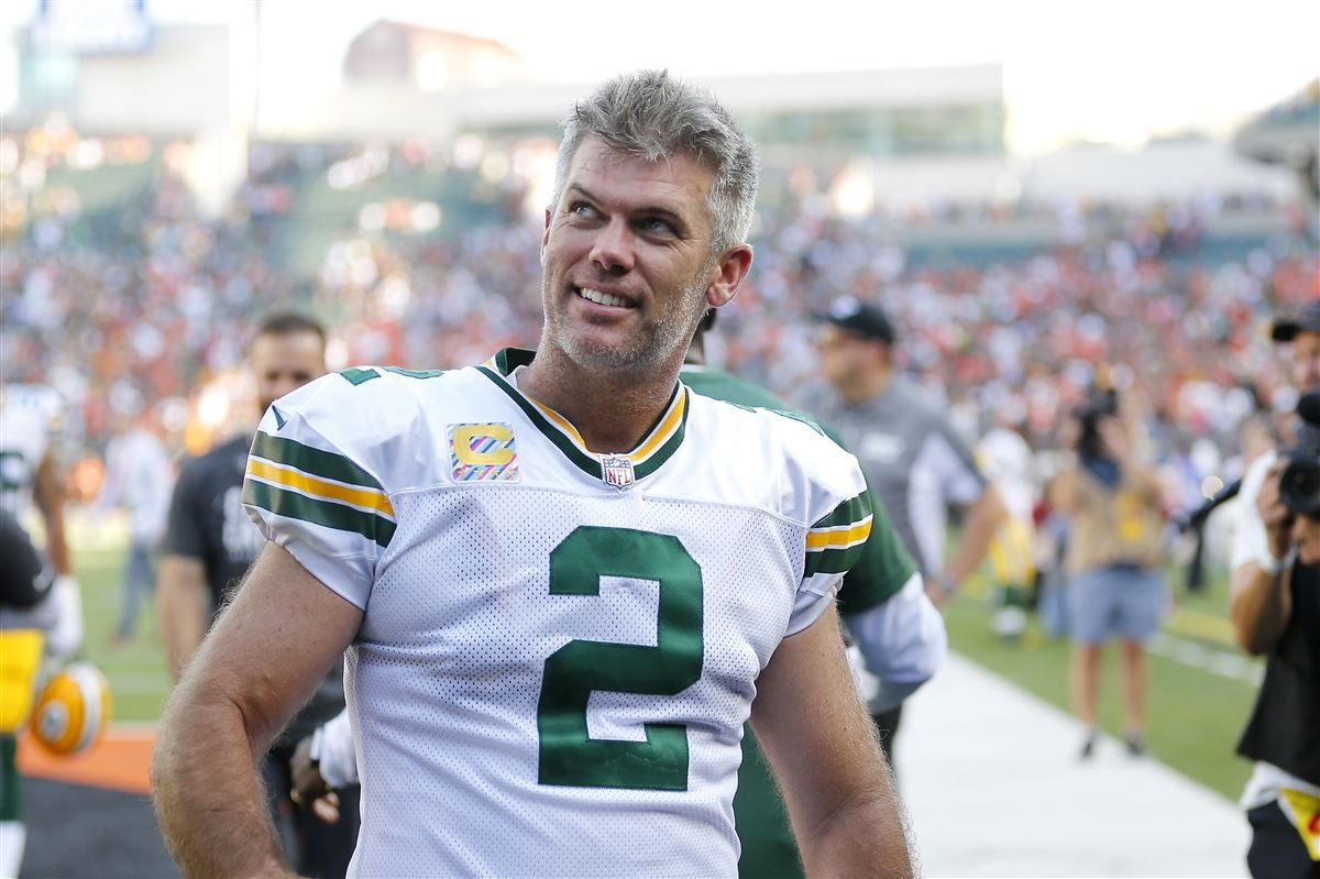 Green Bay Packers' Mason Crosby (2) and Pat O'Donnell (16