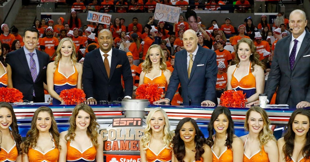 ESPN College GameDay crew makes picks for biggest games of day