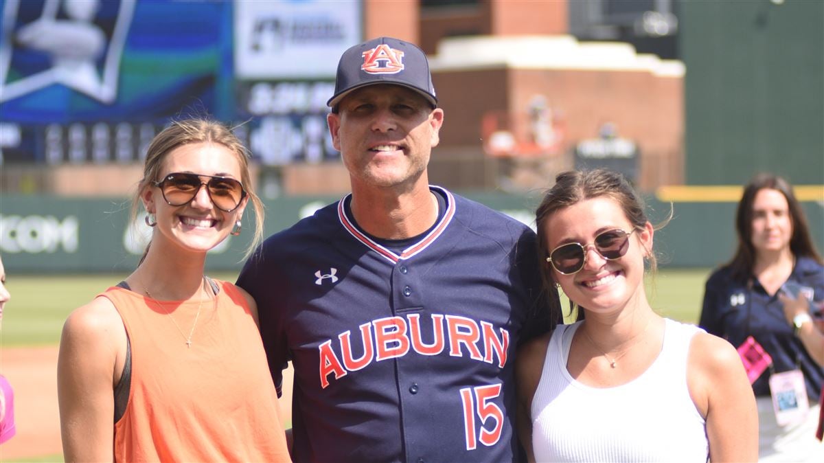 Hudson steps away from Auburn baseball: 'I have loved every minute of it