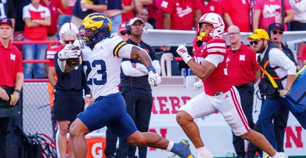 All eyes on Bryce: No. 1 QB Bryce Underwood debuts in Michigan football's  bowl practice