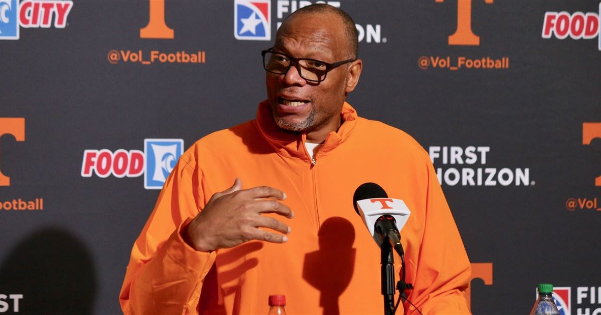 Why William Inge is excited about the linebacker room he’s taking over ...