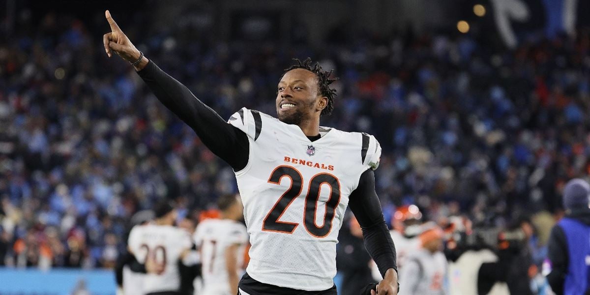 Cincinnati Bengals safety Vonn Bell (24) during an NFL football game  against the New Orleans Saints, Sunday, Oct. 16, 2022, in New Orleans. (AP  Photo/Tyler Kaufman Stock Photo - Alamy