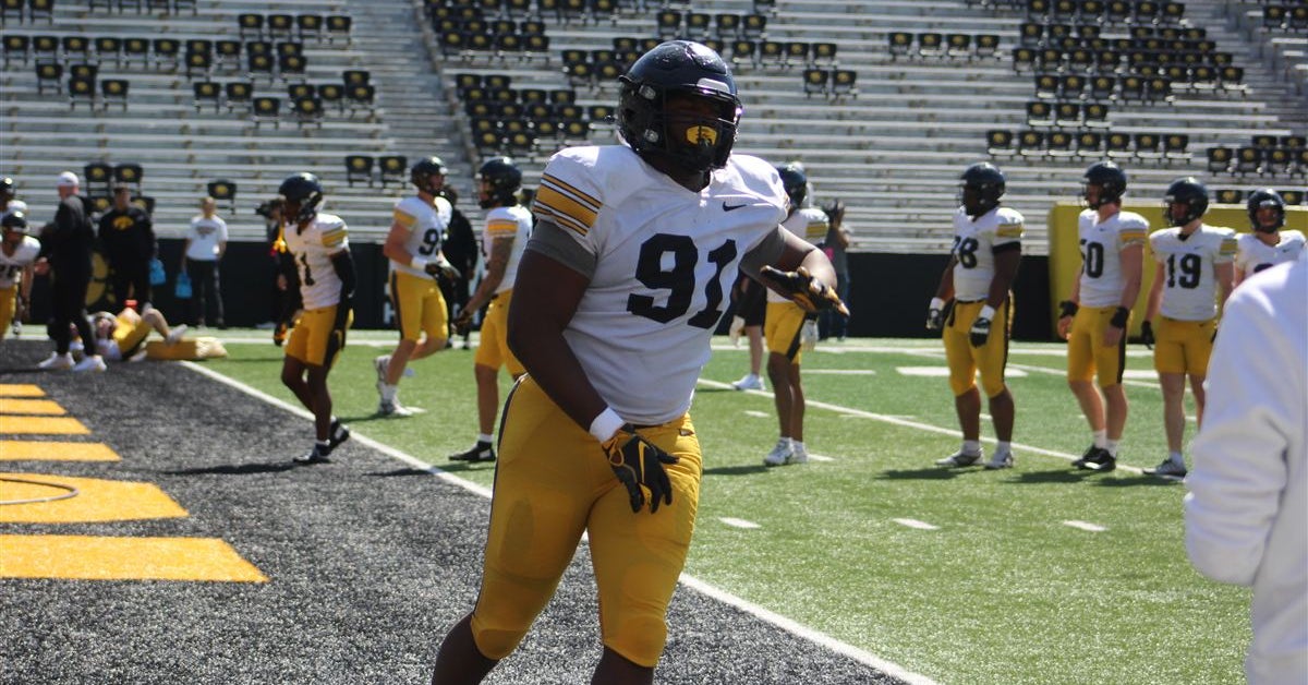 Iowa Football: Five Returning Hawkeyes that Need to Step Up During Fall Camp - Defense