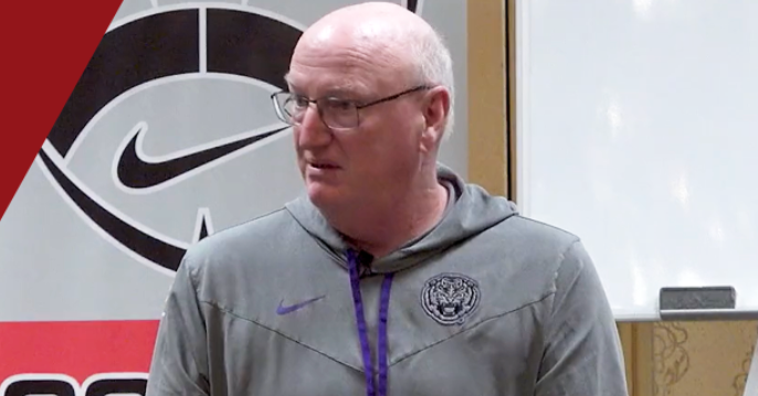 USC football to add veteran coach John McDonell as offensive analyst