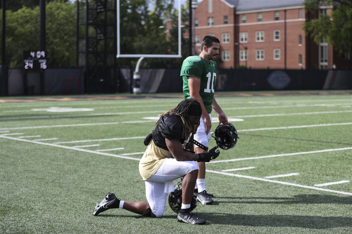 How Wake Forest's Boogie Basham earned his way into opposing backfields -  The Athletic