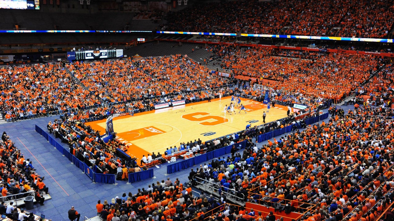 Gold: Jim Brown as a Syracuse tailback - Duke Basketball Report