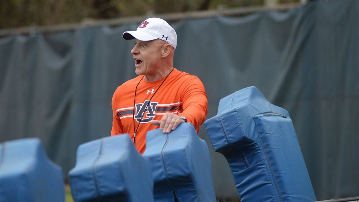 Auburn football notebook: Richard Jibunor enters NCAA transfer portal