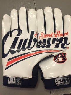 Auburn Players To Debut New Gloves Saturday