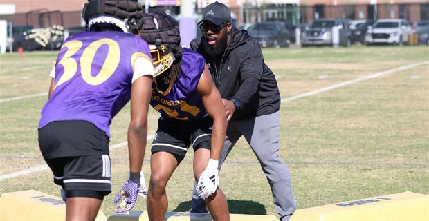 PHOTOS: ECU in action on first day of spring ball