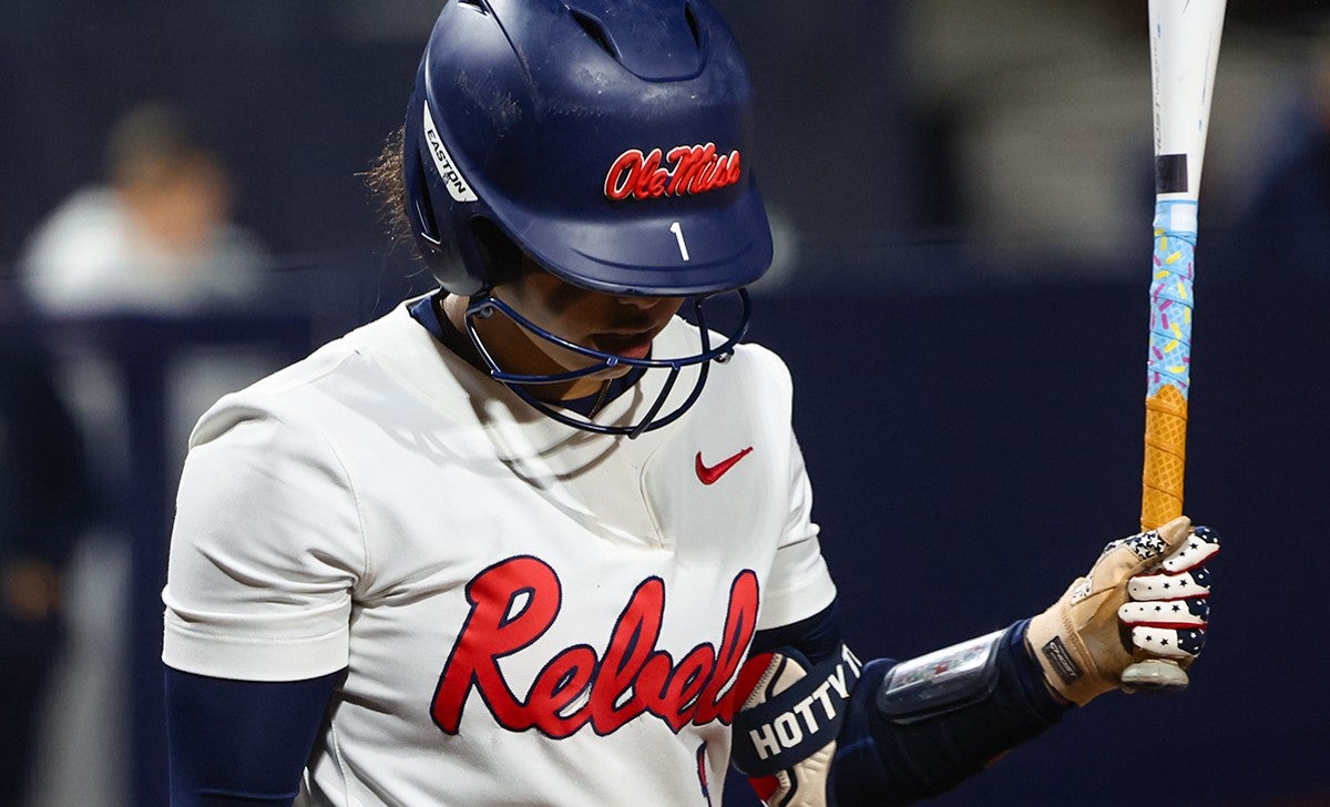 Ole Miss loses first SEC game at new ballpark to rival Mississippi State