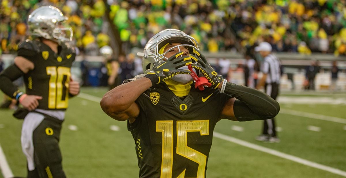 Photos from No. 6 Oregon s 63 19 win over California