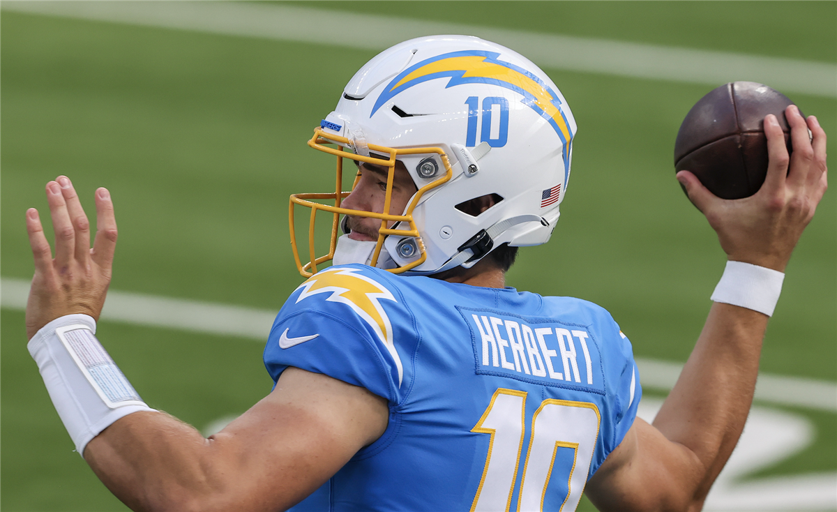 Chargers coach Brandon Staley says Justin Herbert has total command