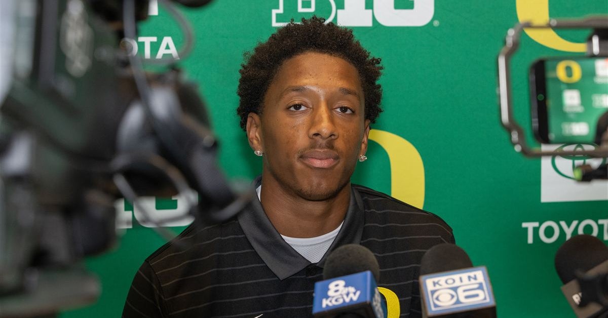 Brandon Finney Jr. among players Dan Lanning says are working at 'different positions' to open fall