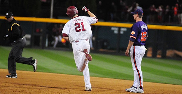 Twins' Grayson Greiner is baseball's tallest catcher — and an internet star